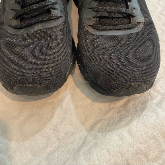 Under Armor Charged Escape 2 Men’s Black Sneakers Size 9.5 Shoes Running Active - Picture 4 of 10